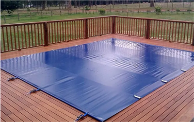 Acoperire de iarnă pentru piscină